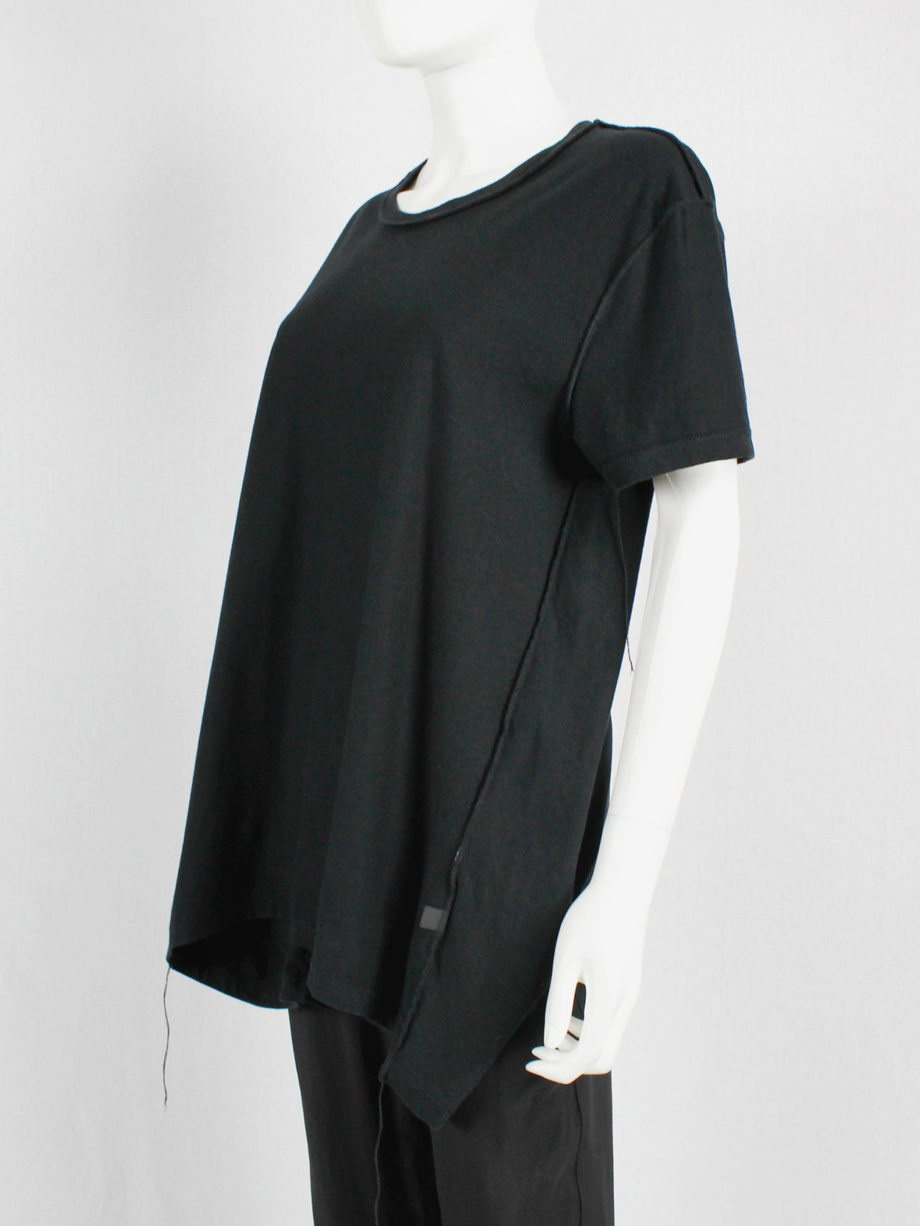 Margiela black t-shirt hanging on the front of the body spring 2003 (8)