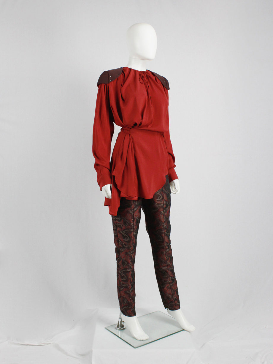 Vandevorst red blouse with brown riveted shoulder pads runway fall 2010 (12)