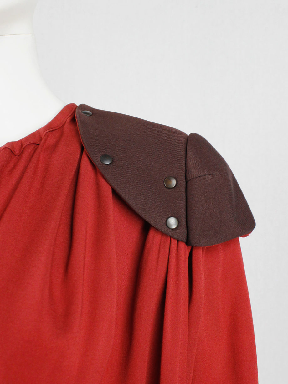 Vandevorst red blouse with brown riveted shoulder pads runway fall 2010 (3)