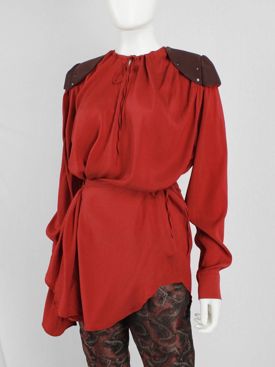 Vandevorst red blouse with brown riveted shoulder pads runway fall 2010 (7)