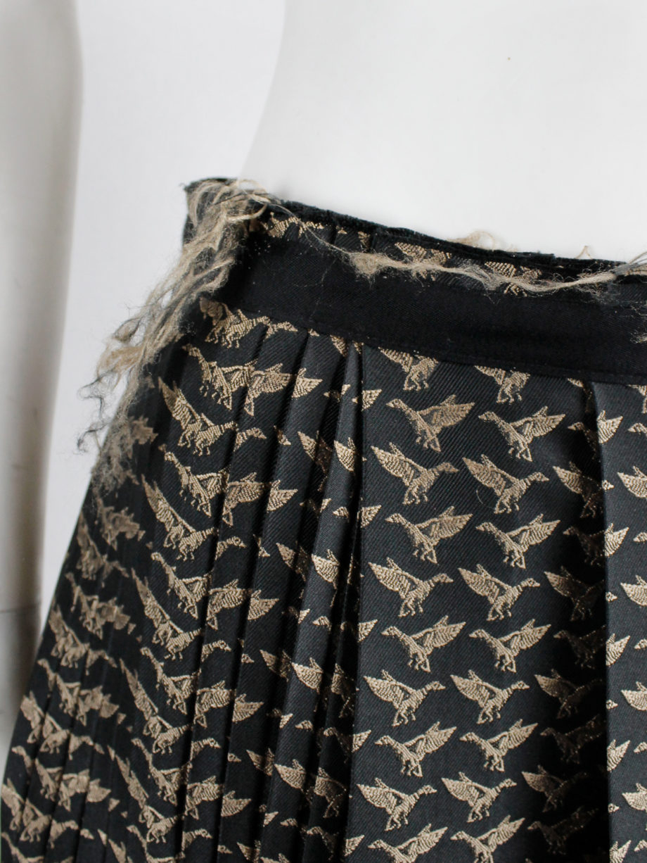 vintage Vandevorst black and gold skirt made of multiple pleated panels fall 2016 (18)