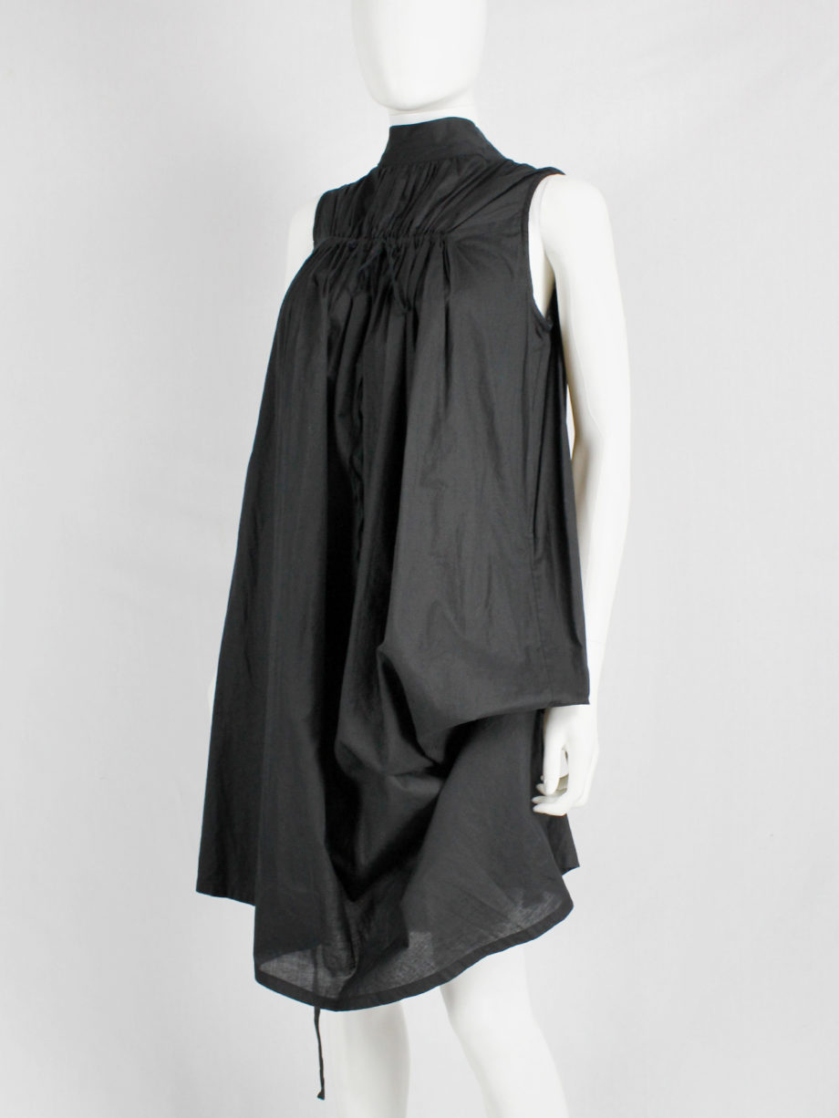 Ann Demeulemeester black garhered dress or top with fine pleats at the top fall 2009 (11)