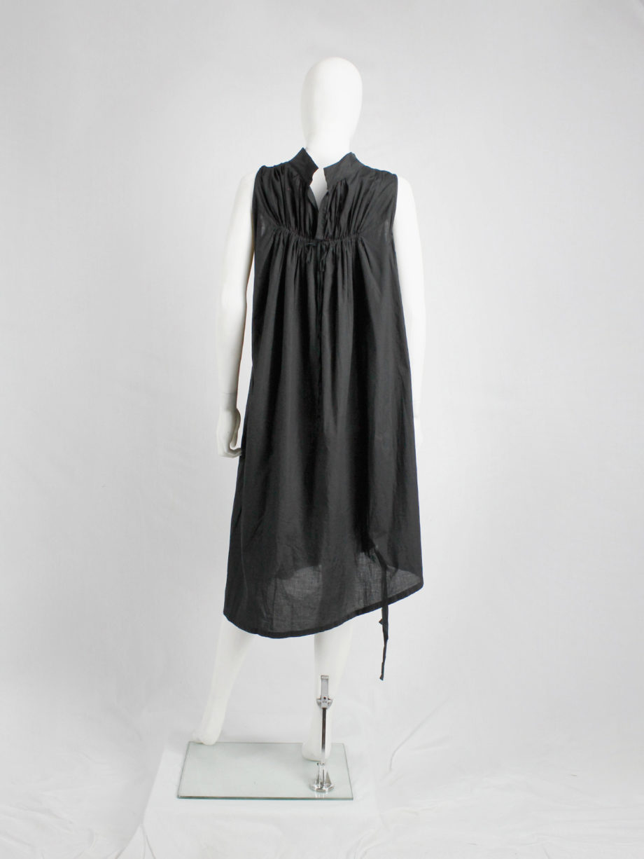 Ann Demeulemeester black garhered dress or top with fine pleats at the top fall 2009 (8)