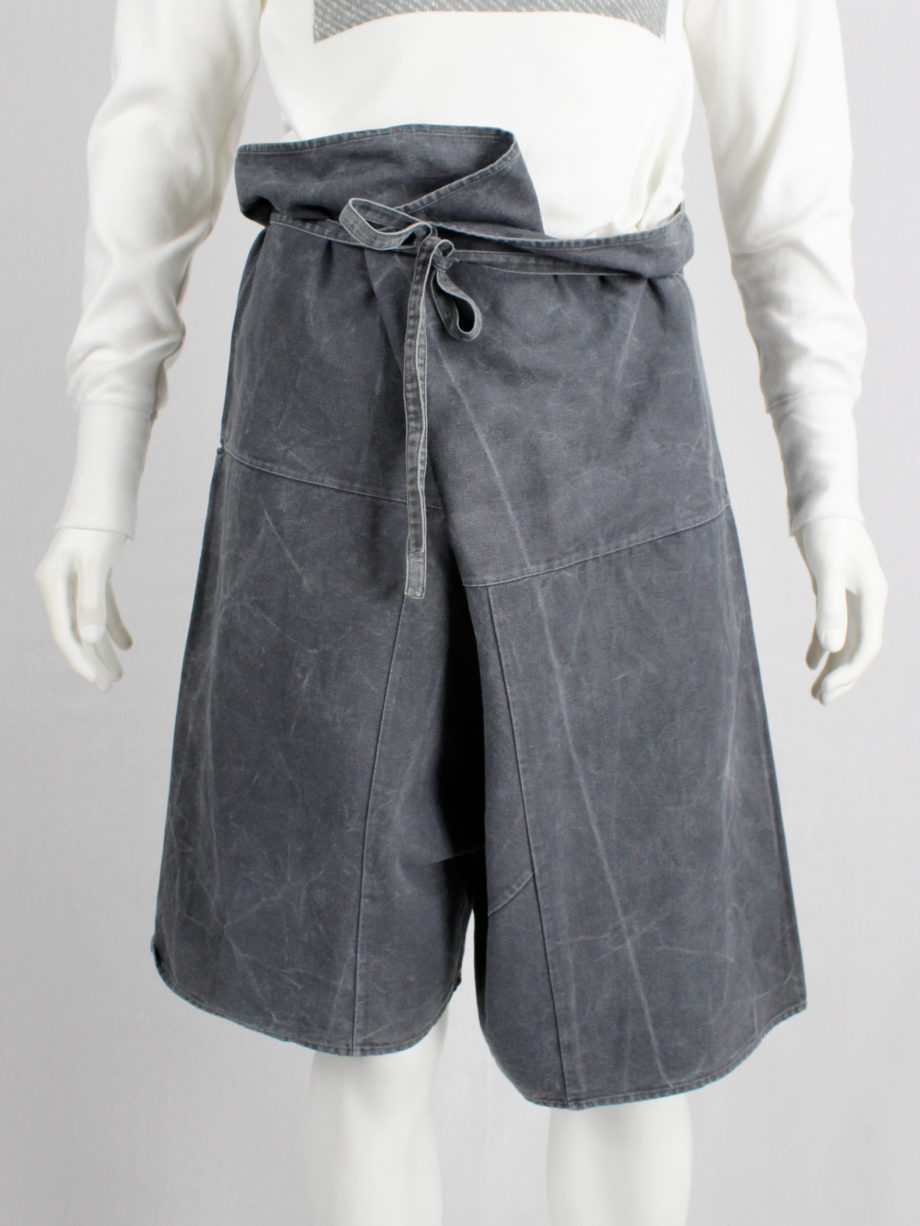 Bless no 20 grey extra oversized stone shorts with paperbag waist 2003 (1)