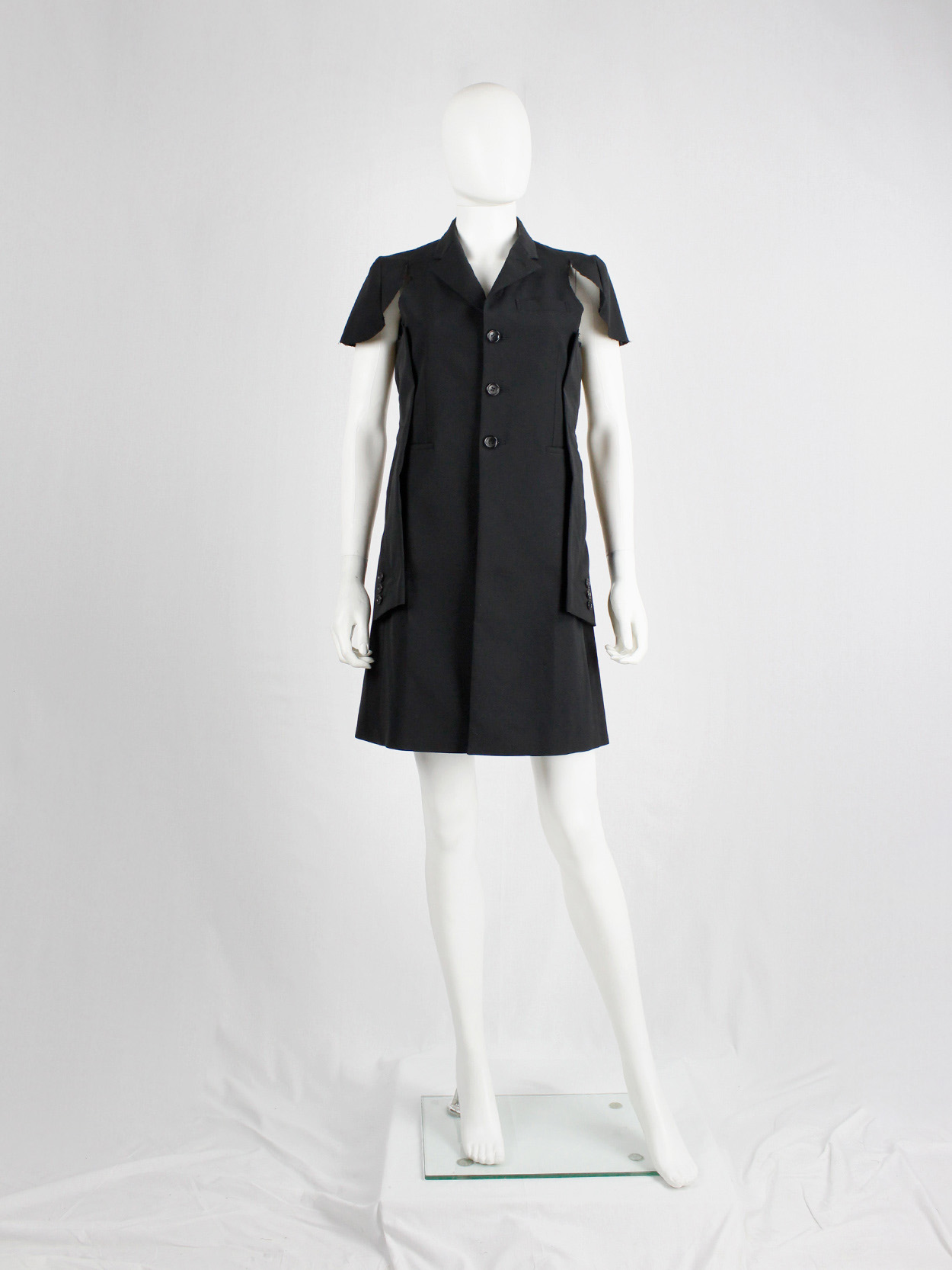 Comme des Garcons black deconstructed jacket with cut off sleeves sewn on the sides spring 2012 (14)
