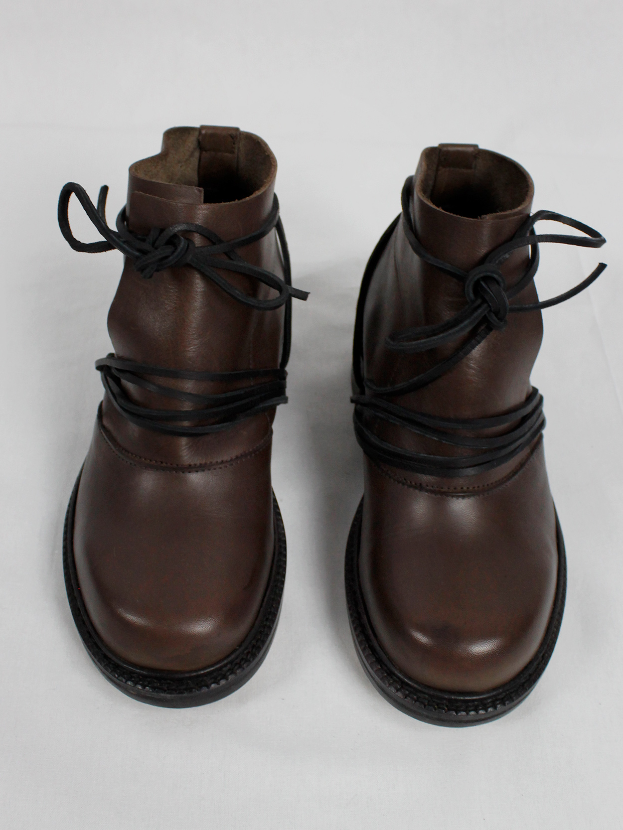 Dirk Bikkembergs brown boots with flap and laces through the soles fall 1994 (13)