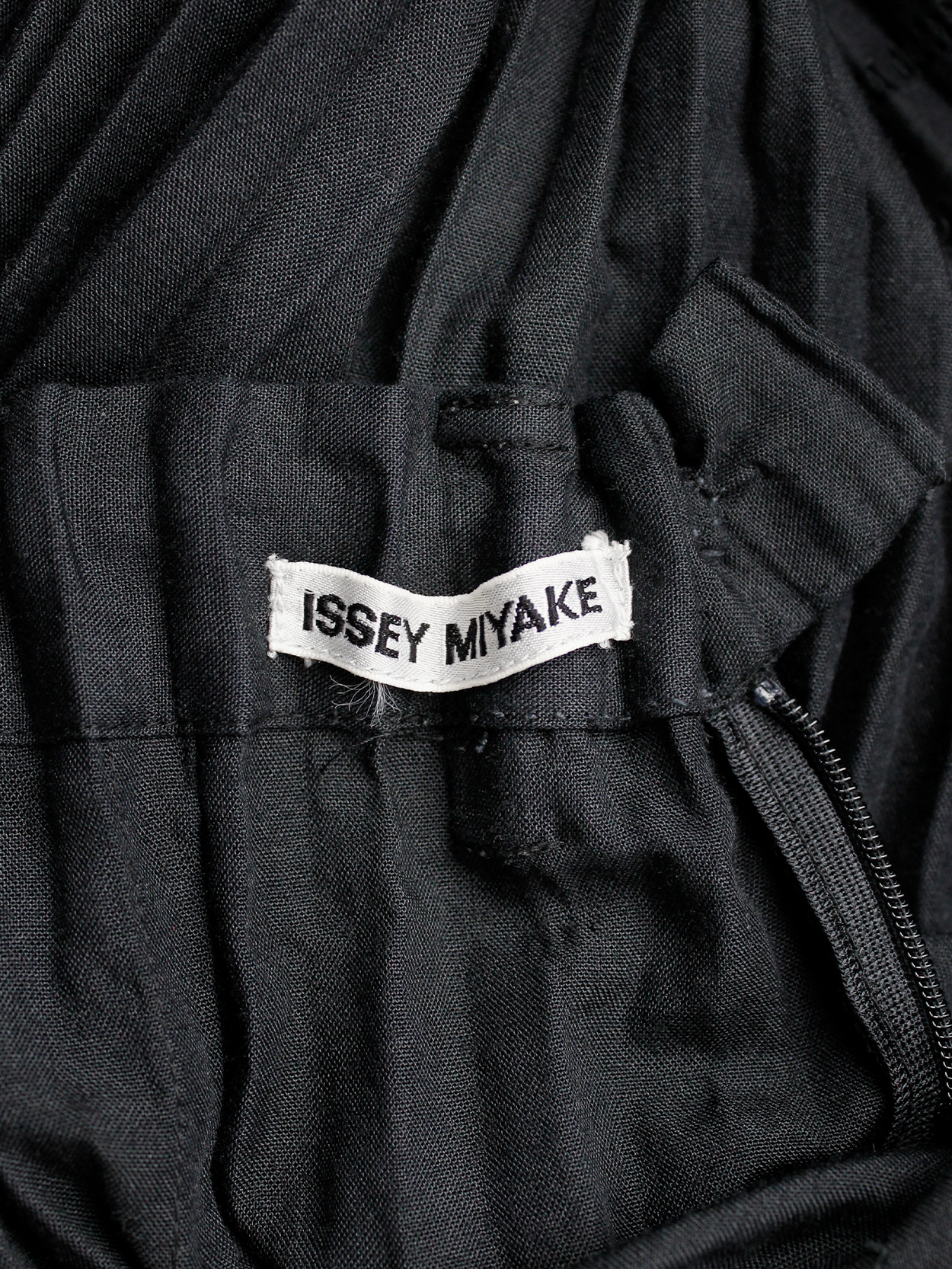 Issey Miyake black skirt with accordeon pleats and knitted lace lines ...