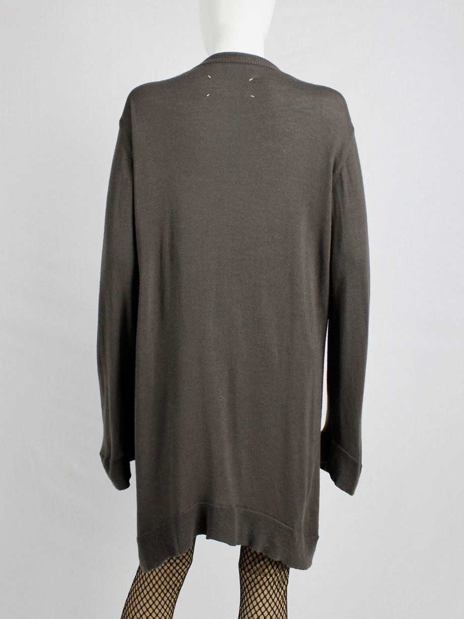 Maison Martin Margiela brown oversized cardigan with fabric covered buttons fall 2004 (4)
