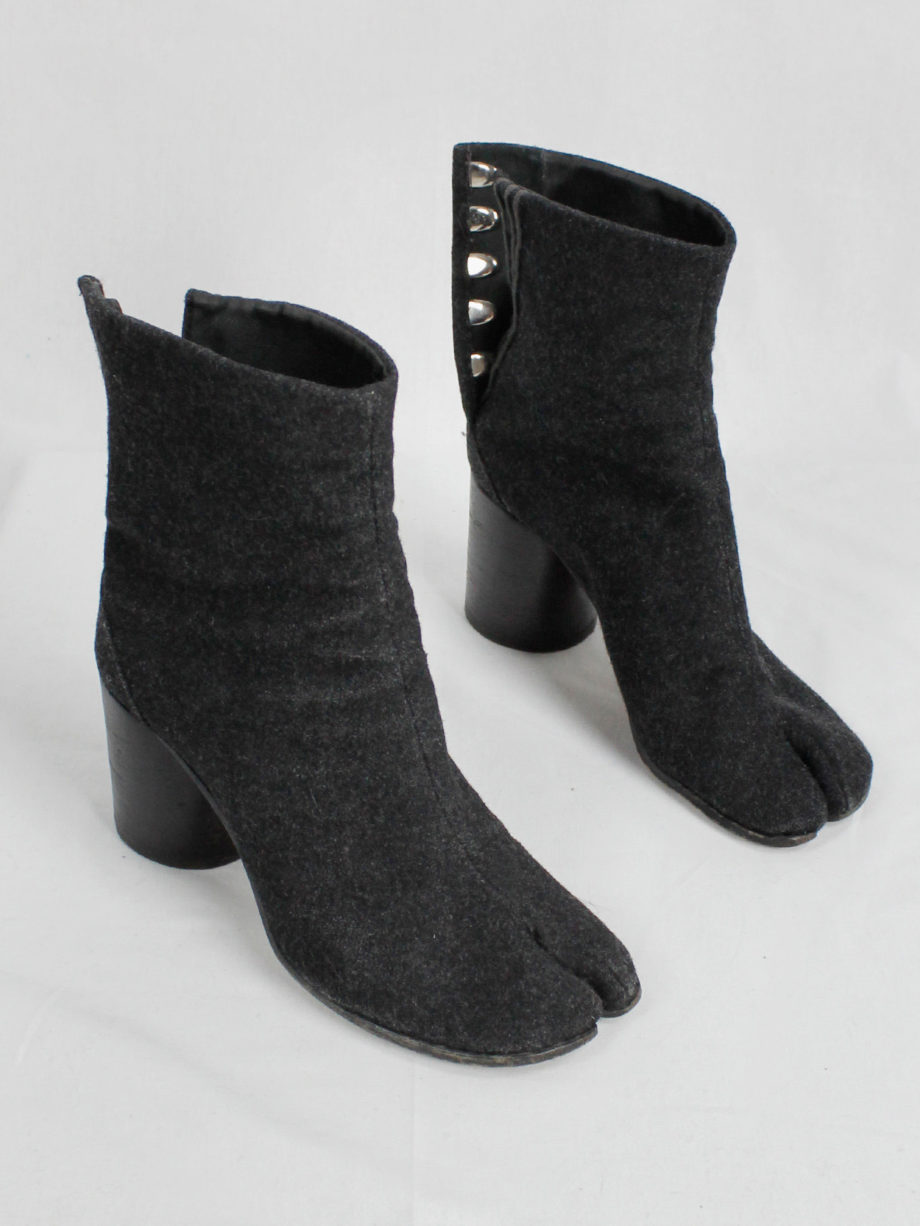Maison Martin Margiela grey felt tabi boots with cylindrical heel 1990s 90s (10)