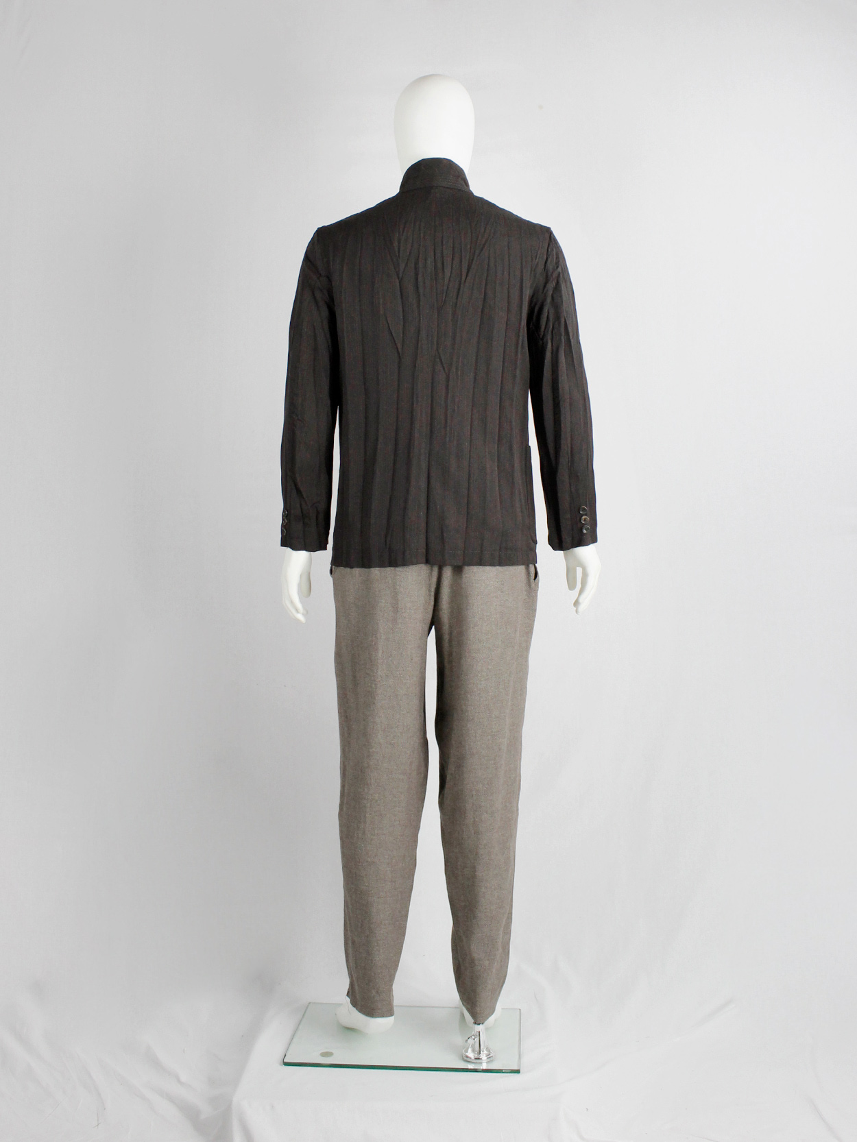 Comme des Garcons Homme brown blazer with pressed accordeon pleats AD 2004 (11)