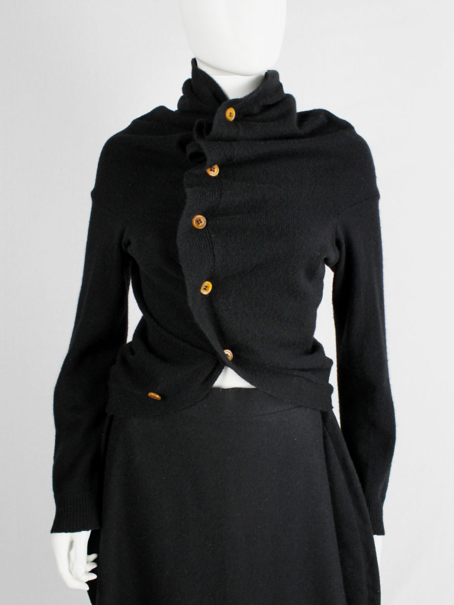 Comme des Garçons black circular jumper with orange buttons and cutaway front fall 2002 (6)