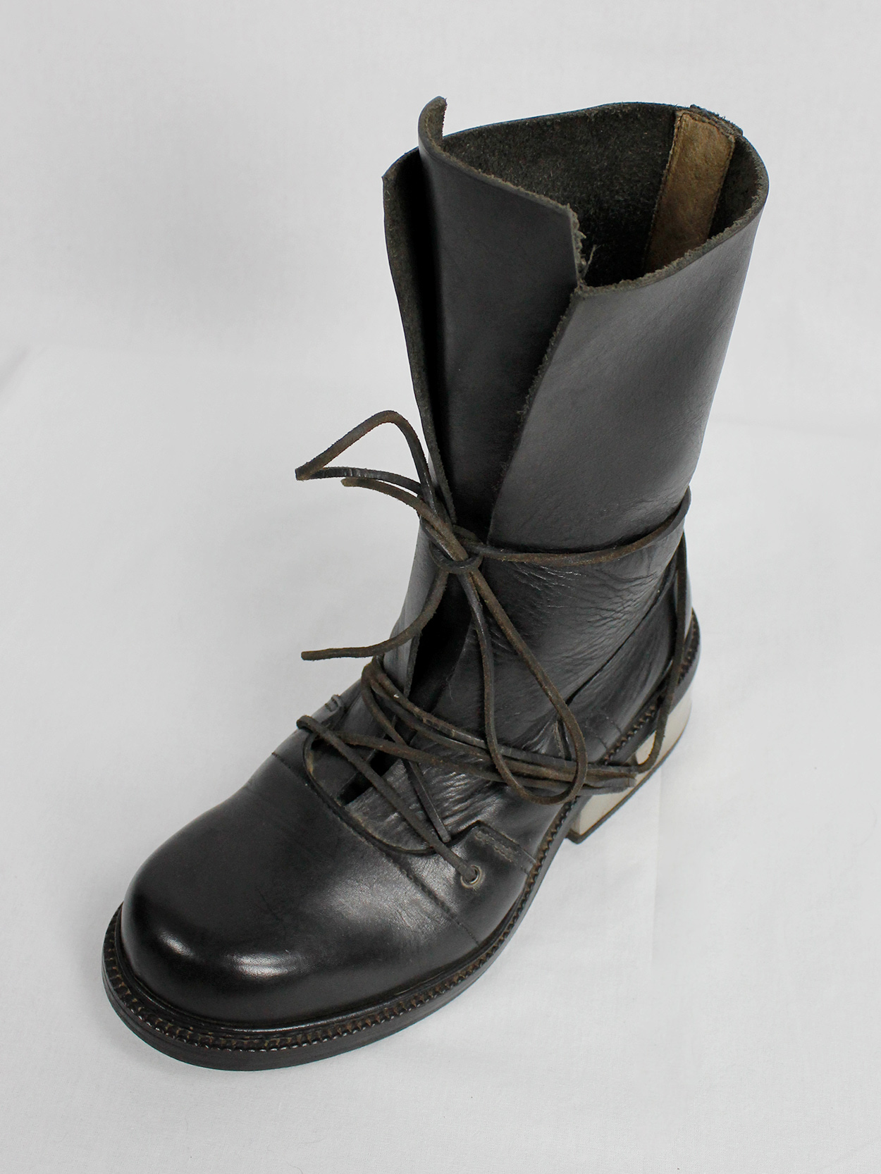 Dirk Bikkembergs black tall boots with laces through the metal heel late 90’s (22)