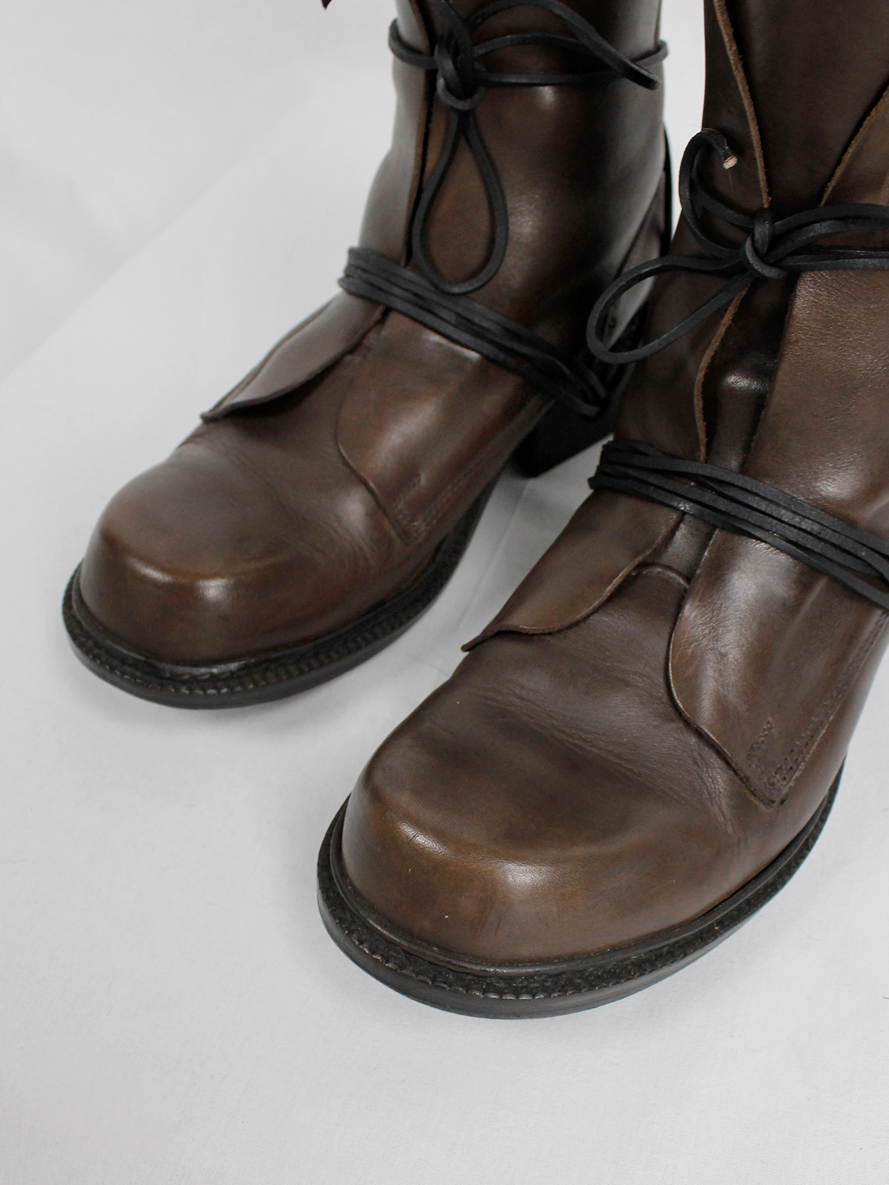 Dirk Bikkembergs brown tall boots with laces through the soles 1990s 90s (10)