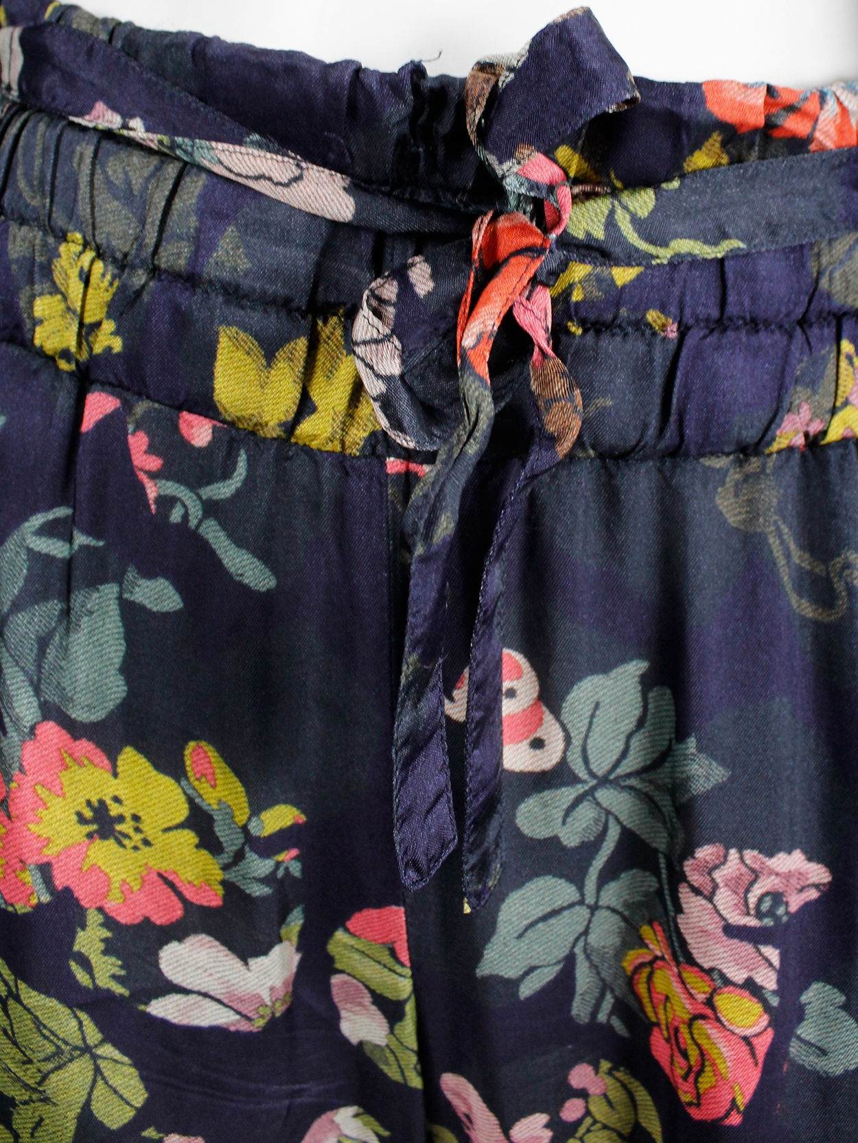 Dries Van Noten purple flowy trousers with colorful floral print spring 2014 (10)