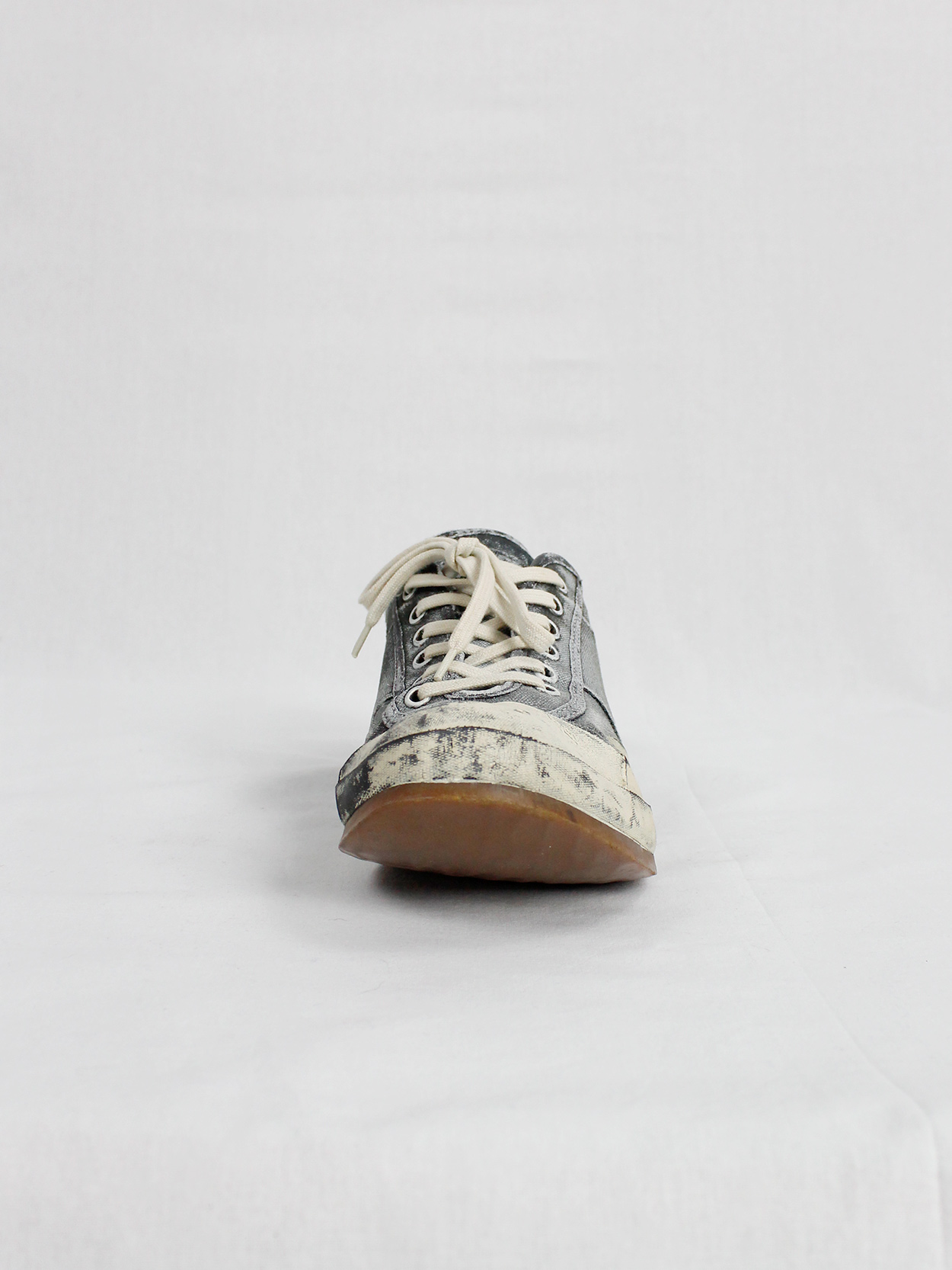 Maison Martin Margiela black and blue canvas sneakers painted in white fall 2006 (4)