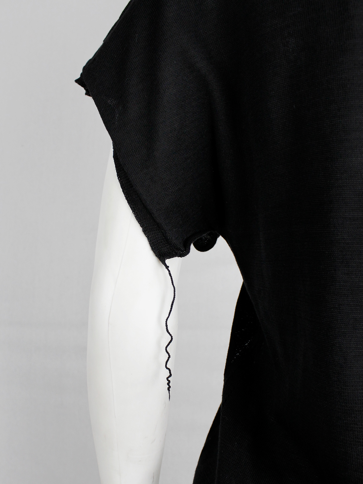 Maison Martin Margiela black t-shirt with cut open sleeves and hanging