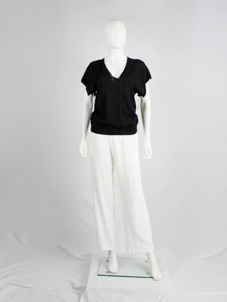 Maison Martin Margiela black t-shirt with cut open sleeves and hanging loose threads spring 2003 (15)