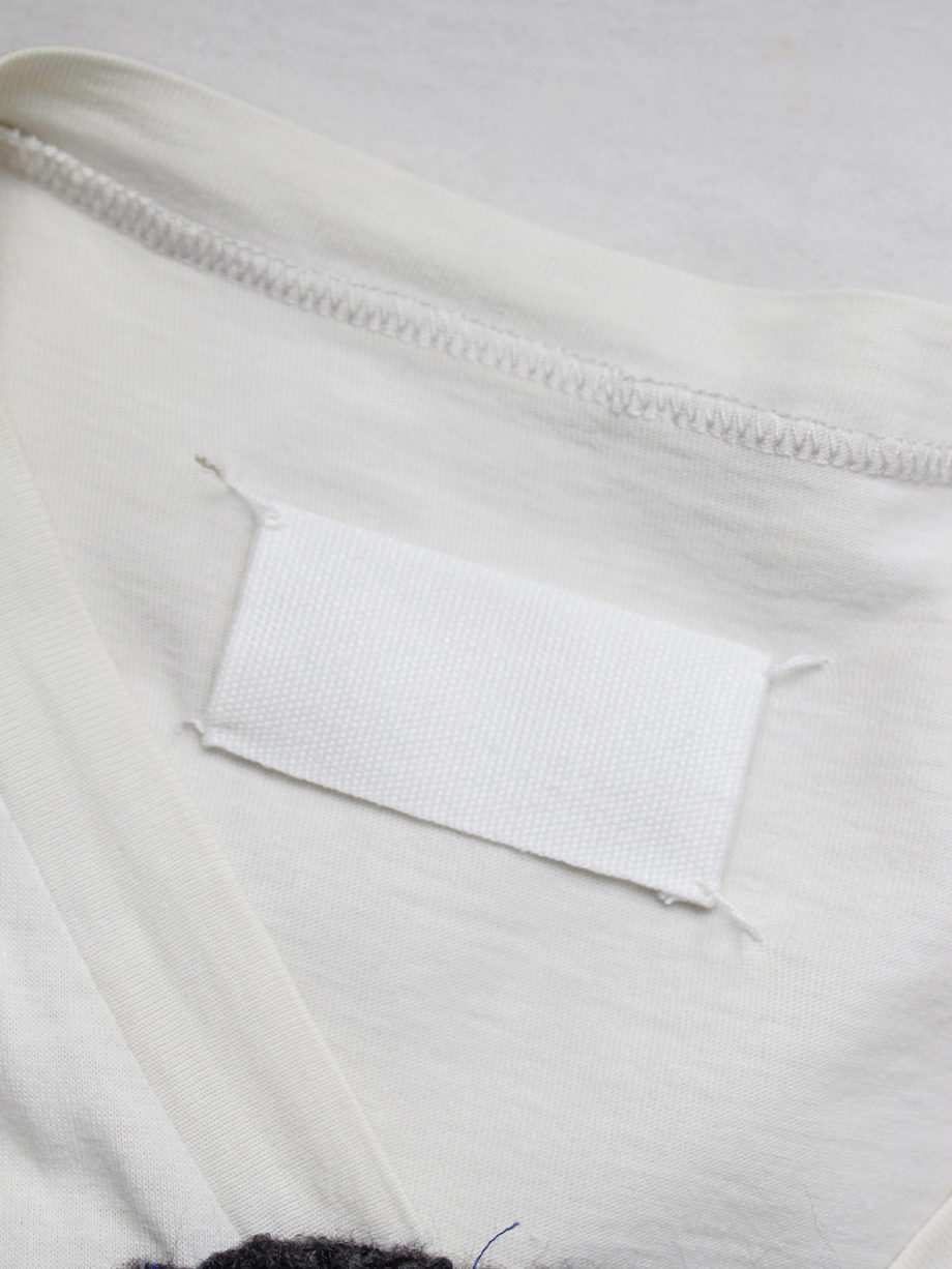 Maison Martin Margiela white sleeveless top with large grey felt circle spring 2001 (16)