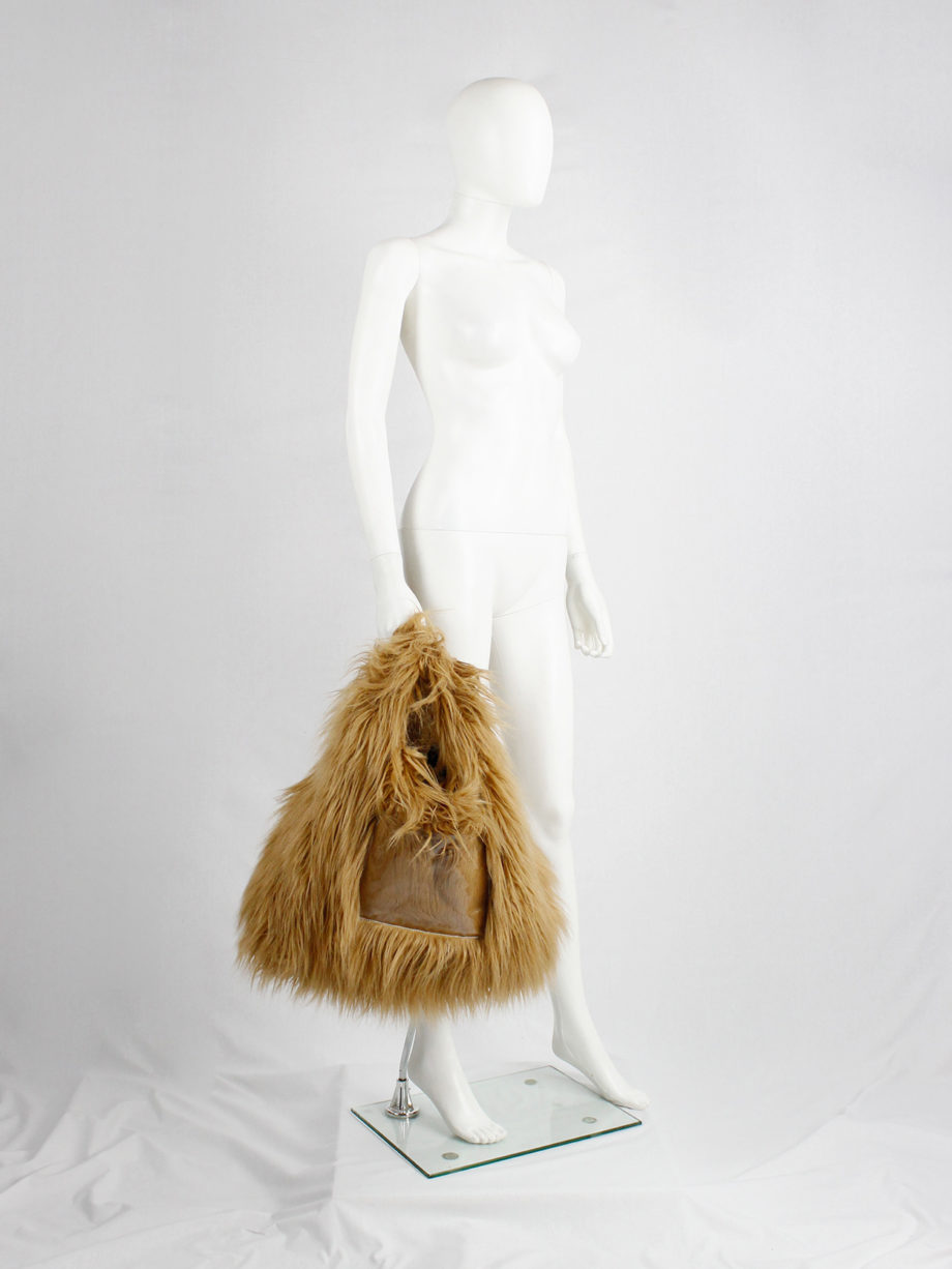 Margiela MM6 orange faux fur yeti shopper with clear outer pocket fall 2016 (8)