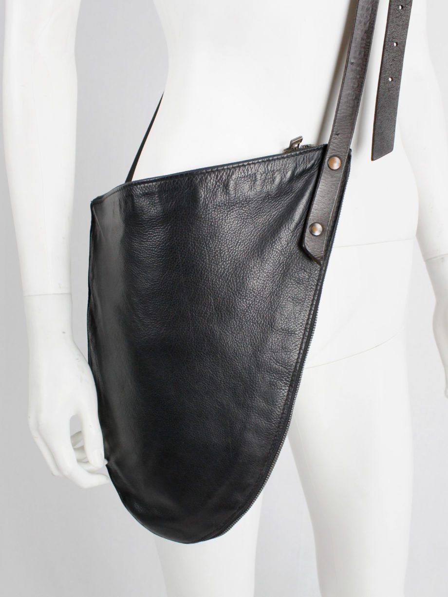 Nico Uytterhaegen black leather cross-body saddle bag (12)