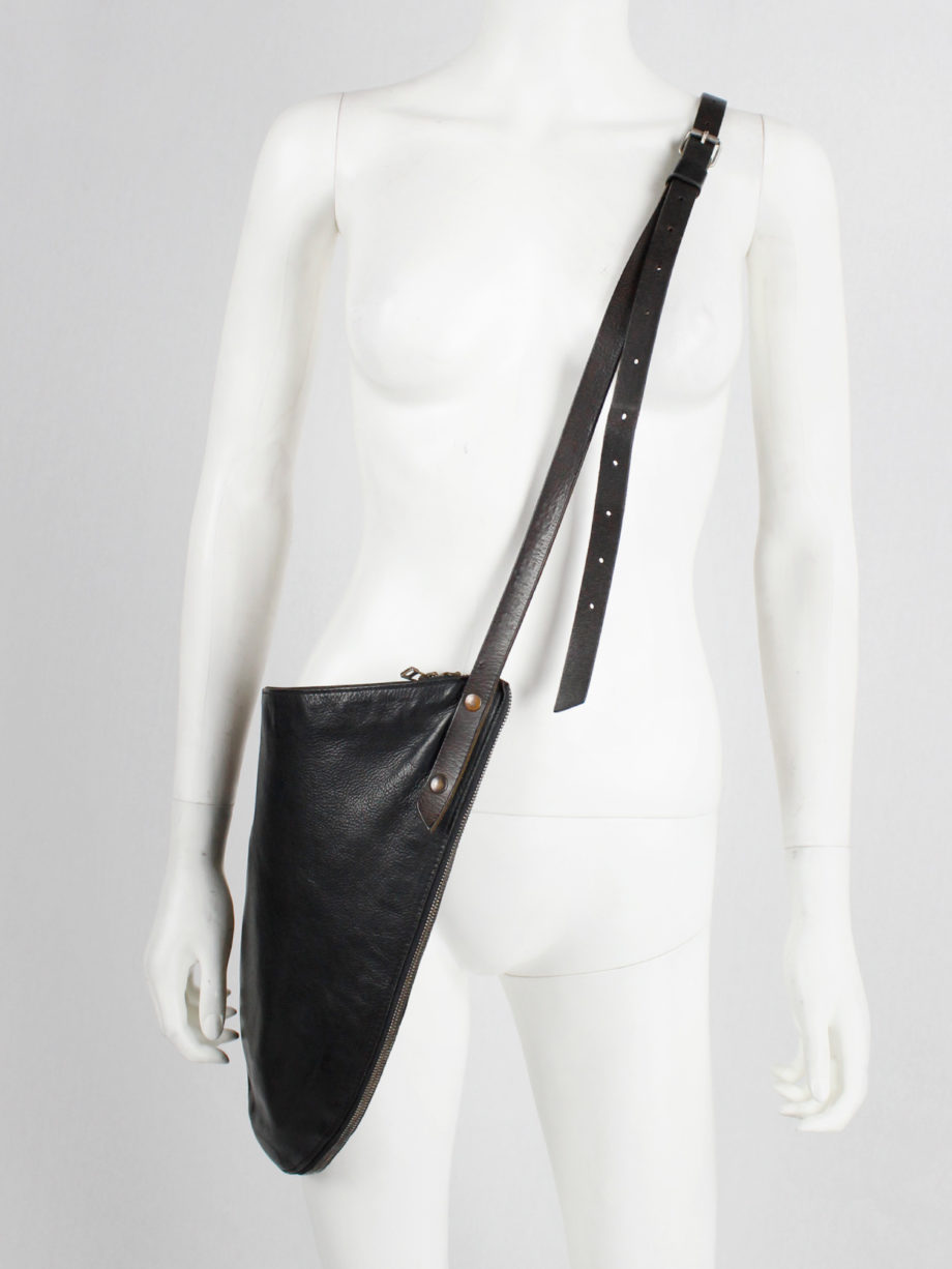 Nico Uytterhaegen black leather cross-body saddle bag (15)