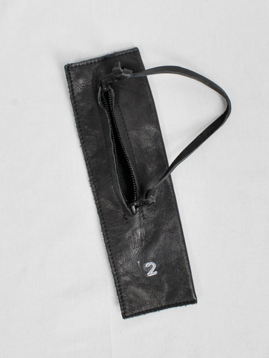 Nico Uytterhaegen black leather pouch with double zipper strap (10)