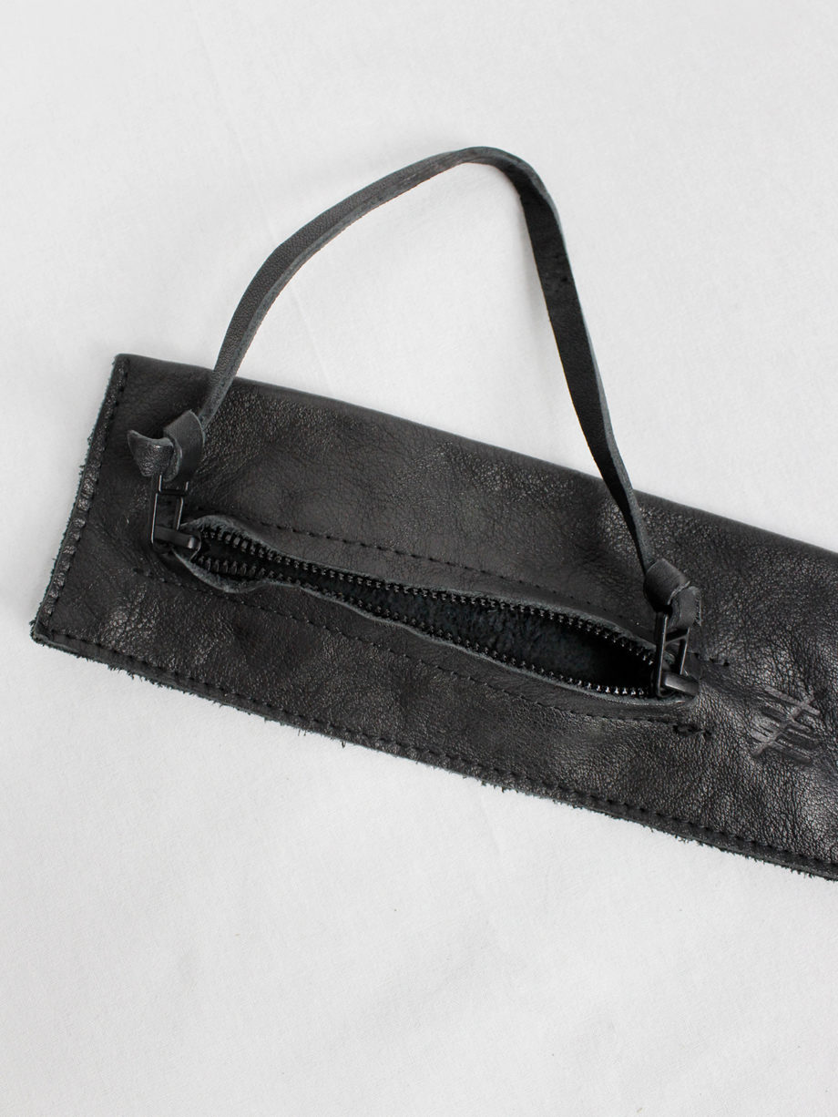 Nico Uytterhaegen black leather pouch with double zipper strap (9)