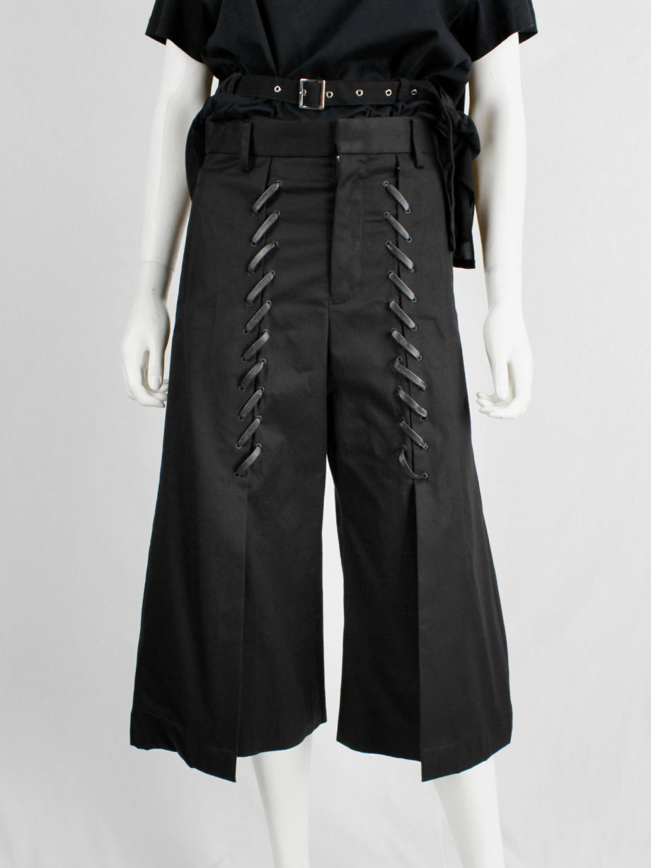 Noir Kei Ninomiya black cropped trousers with faux leather lacing fall 2016 (11)