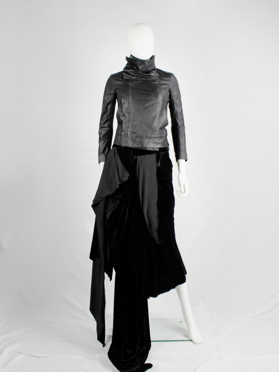 Rick Owens black leather classic biker jacket with standing neckline and cropped sleeve (10)