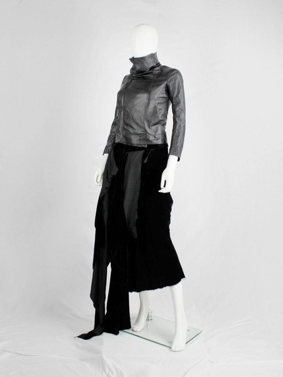 Rick Owens black leather classic biker jacket with standing neckline and cropped sleeve (16)