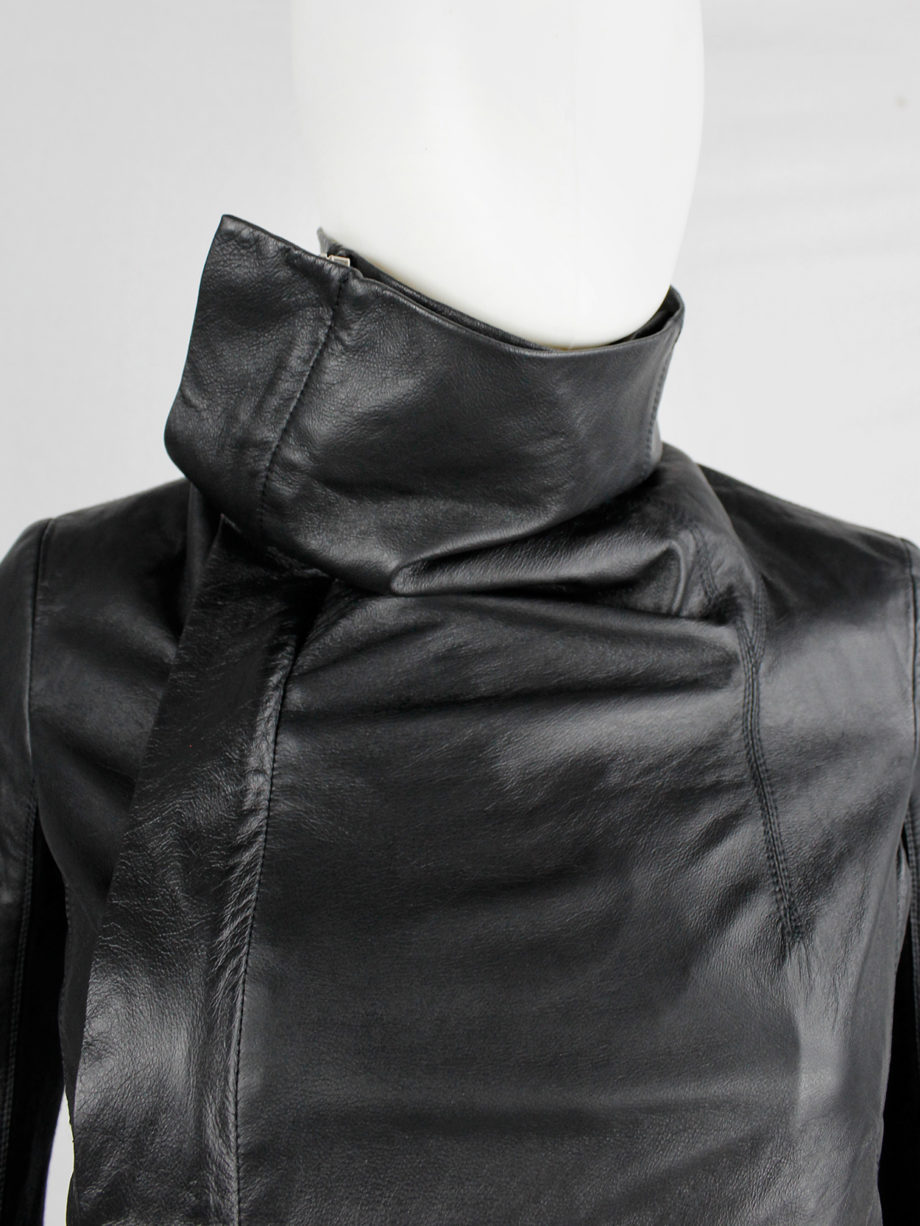 Rick Owens black leather classic biker jacket with standing neckline and cropped sleeve (8)