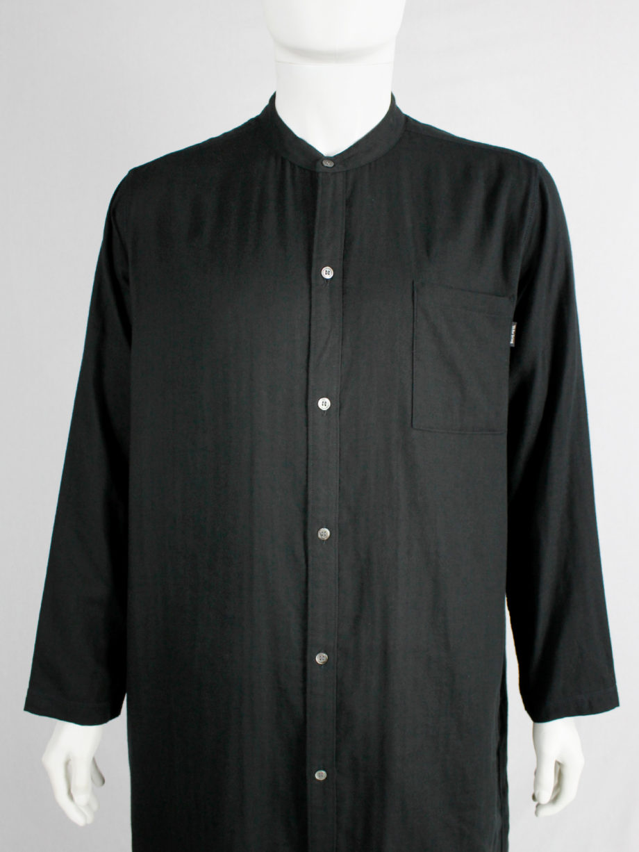 Y’s for living black extra long minimalist shirt with contrasting white buttons (6)