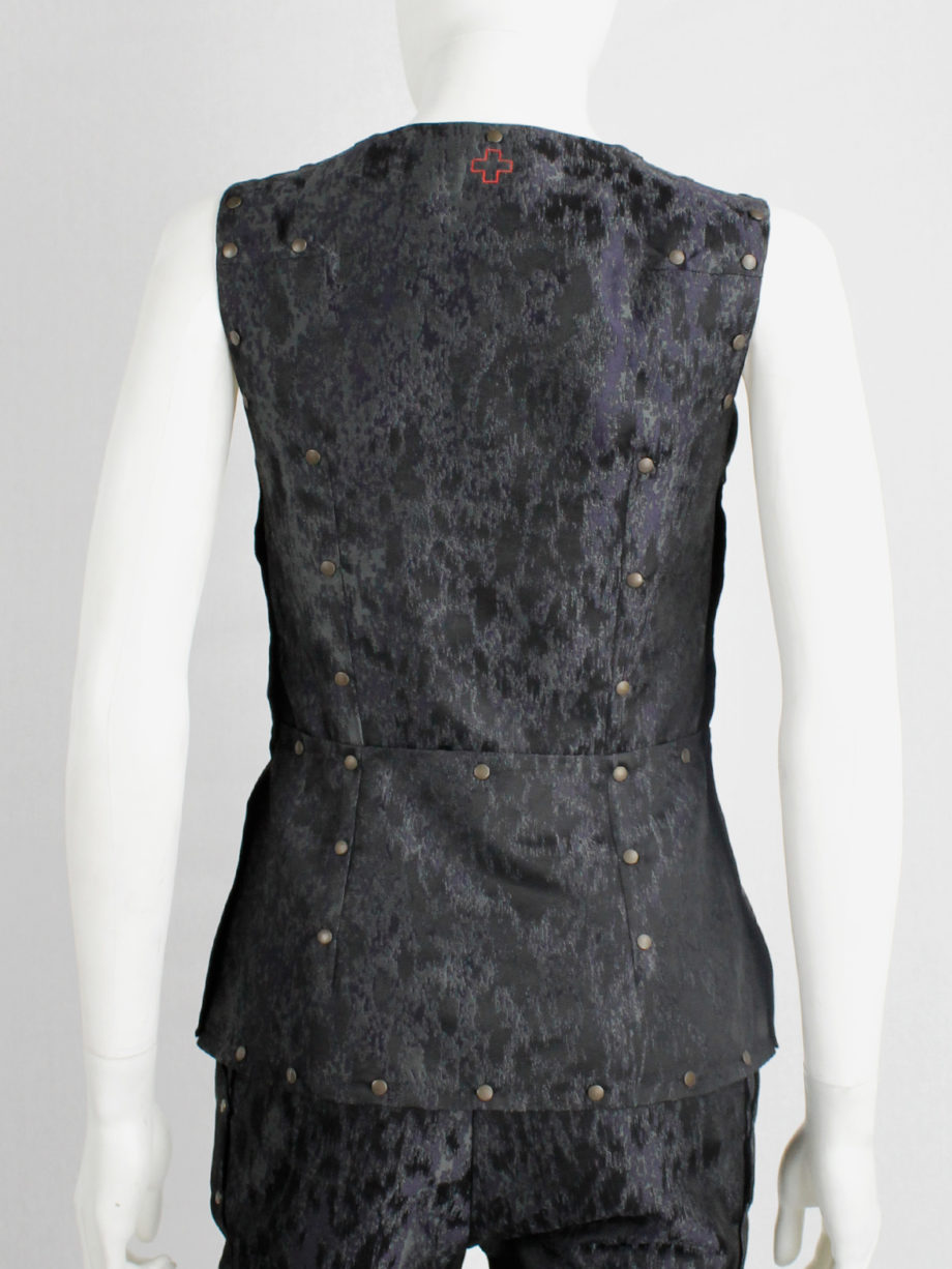 af Vandevorst purple brocade top and trousers with bronze studs runway spring 2014 (11)