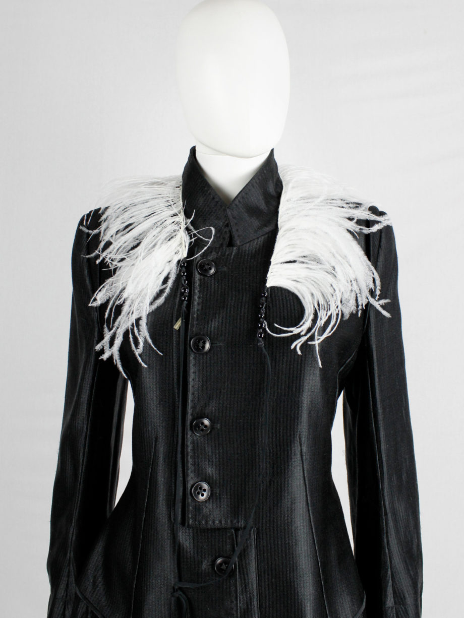 vintage Ann Demeulemeester white ostrich feather collar or necklace runway spring 2018 (11)