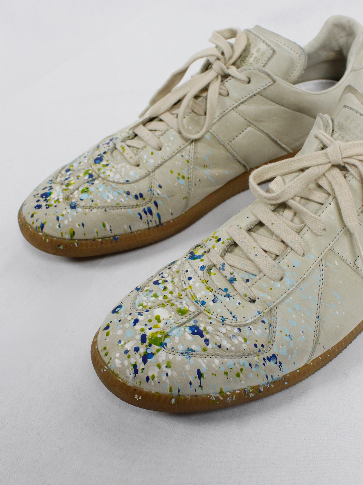 Maison Martin Margiela replica beige sneakers with paint splatters (44 ...