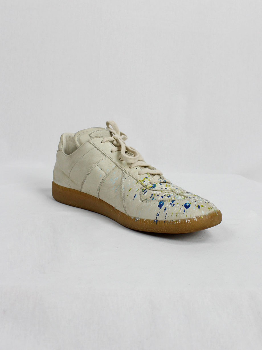 vintage Maison Martin Margiela replica beige sneakers with paint splatters (26)
