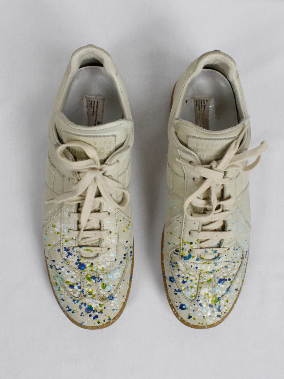 vintage Maison Martin Margiela replica beige sneakers with paint splatters (5)