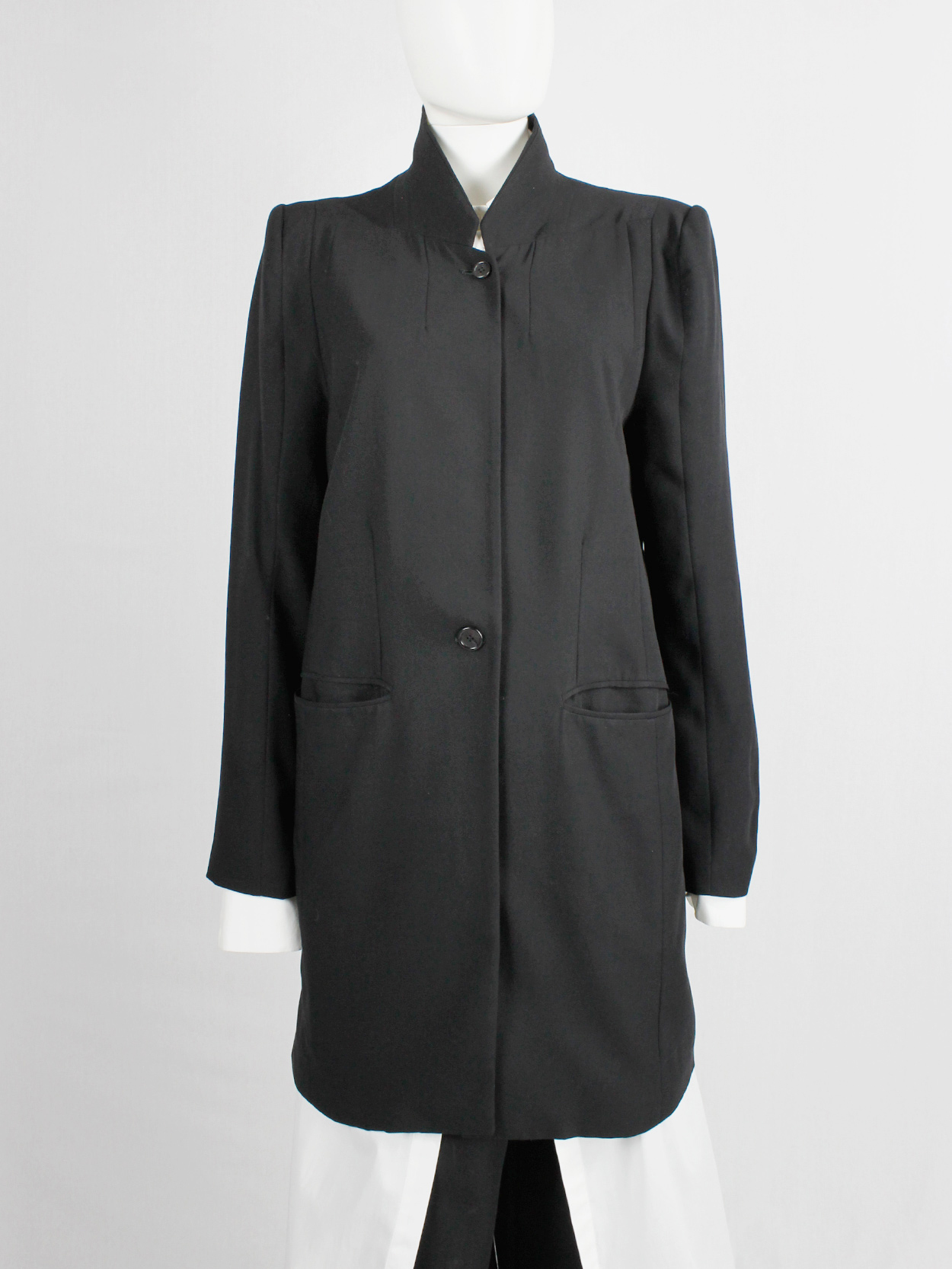 Ann Demeulemeester black oversized blazer with minimalist lapels spring 2010 (5)