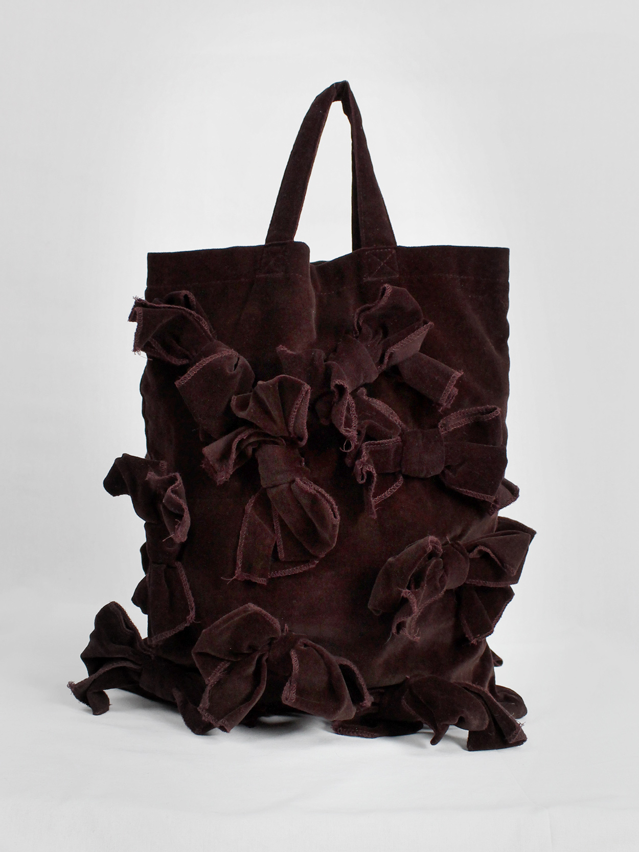 Comme des Garçons Comme burgundy velvet tote bag covered in bows (10)