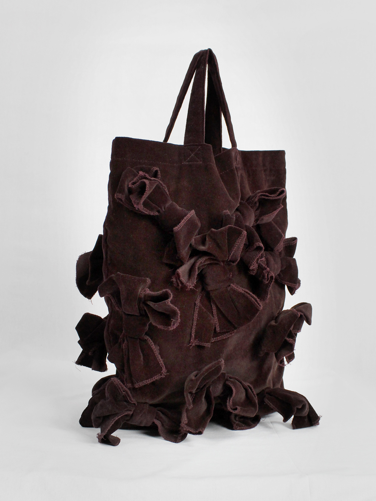 Comme des Garçons Comme burgundy velvet tote bag covered in bows (11)