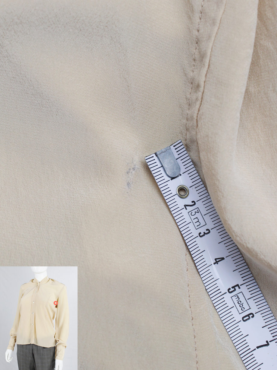 Maison Martin Margiela beige shirt that fully buttons up to the back fall 2010 (15)