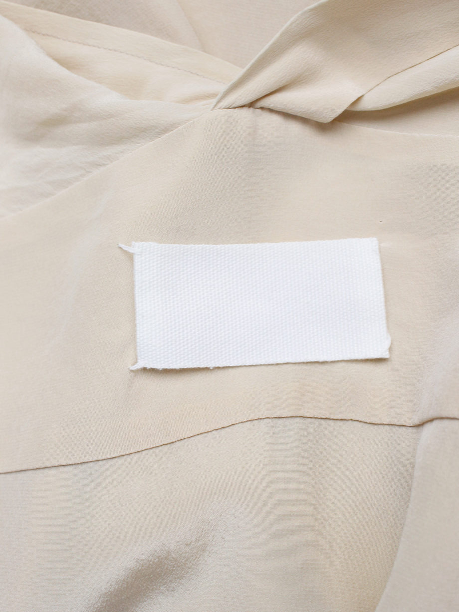 Maison Martin Margiela beige shirt that fully buttons up to the back fall 2010 (17)