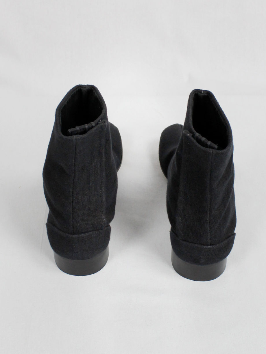 Maison Martin Margiela black tabi boots in woven fabric with low heel fall 1998 (12)