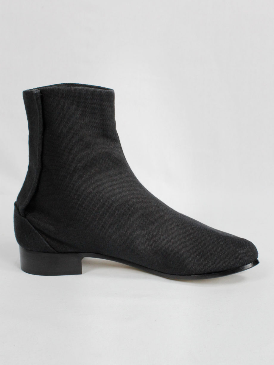 Maison Martin Margiela black tabi boots in woven fabric with low heel fall 1998 (2)