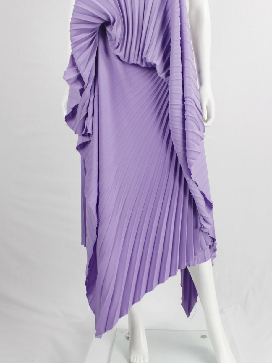 af Vandevorst purple draped backless dress with accordeon pleats spring 2008 (10)