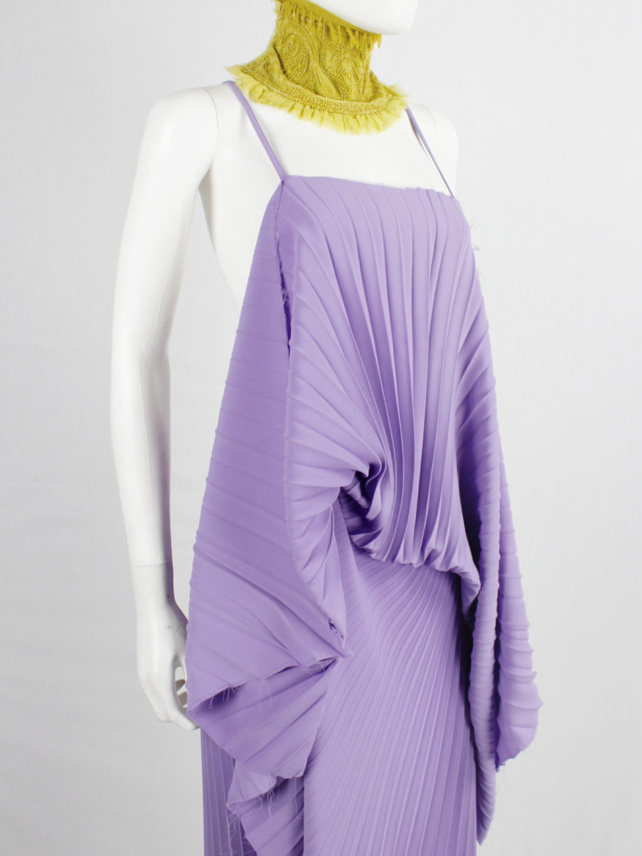 af Vandevorst purple draped backless dress with accordeon pleats spring 2008 (13)