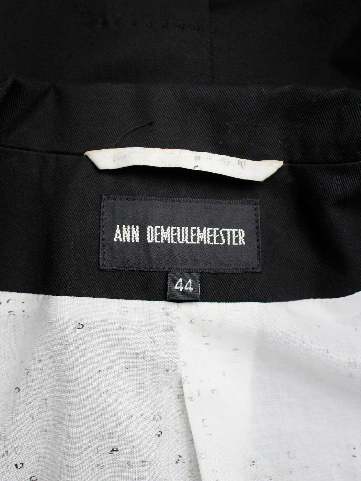 vintage Ann Demeulemeester black single button blazer with lettering on the lining spring 2006 (13)
