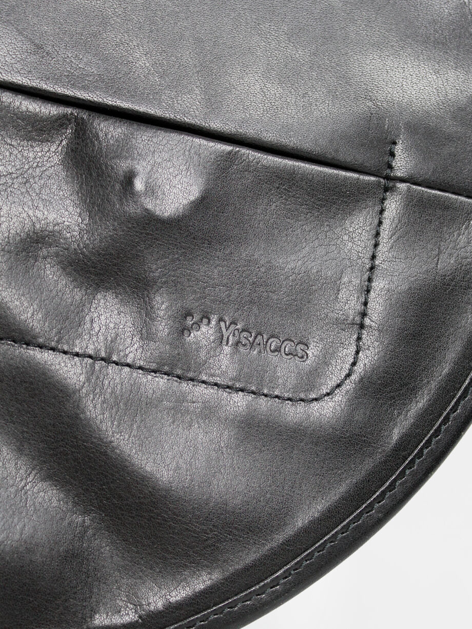 1990s YSACCS Pour Tous black circle shaped handbag (7)