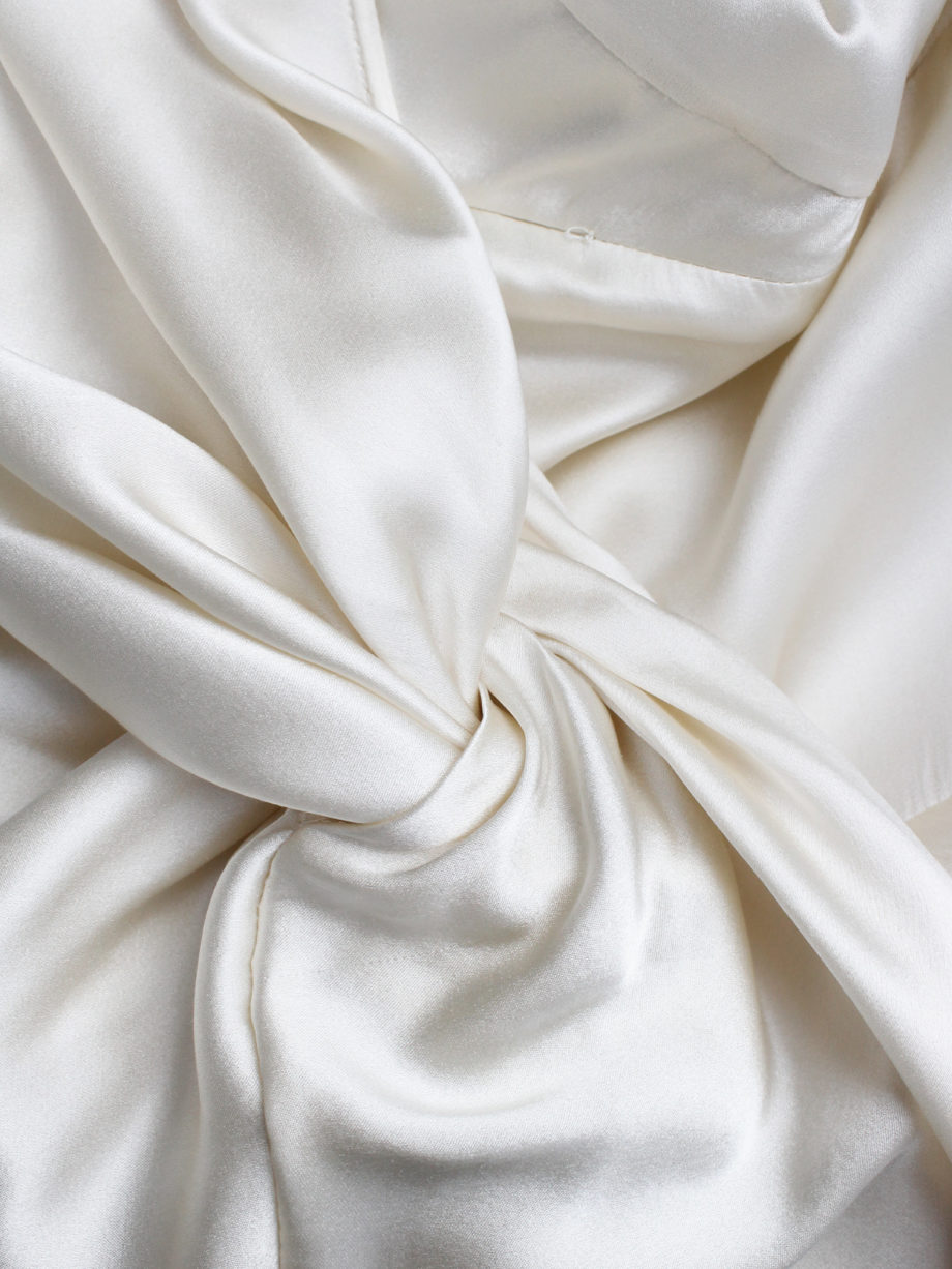 A.F. Vandevorst pearl draped one-bust dress with white burlap shoulder panel spring 2011 (14)