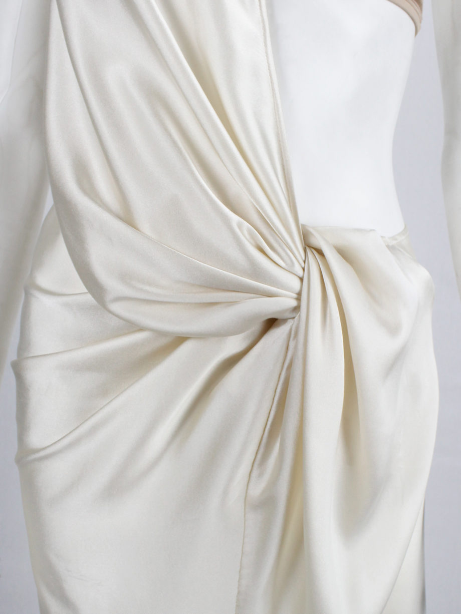 A.F. Vandevorst pearl draped one-bust dress with white burlap shoulder panel spring 2011 (3)